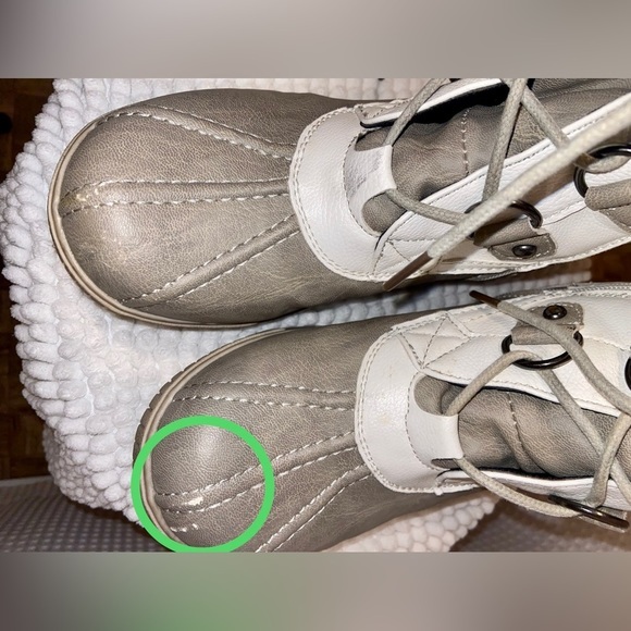 Woman Sölher winter boots white-beige faux fur side zipper lace-up size 7.5 (38) - Picture 11 of 16